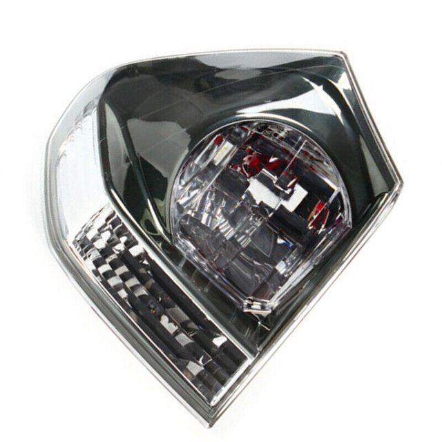 La luz trasera exterior derecha y la luz de freno son adecuadas para Lexus RX330 2007-2009 y RX350 2004-2006.