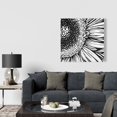thumbnail image 2 of Gerbera Fleur - Toile 36"x36 Pouces - Impression à la Demande, 2 of 5