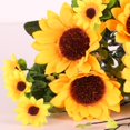 thumbnail image 3 of Helianthus De Bouquet De Girasol Artificial Para Decoración De Hoteles Hogar - Amarillo Soledad Ramo de Girasol Artificial, 3 of 10