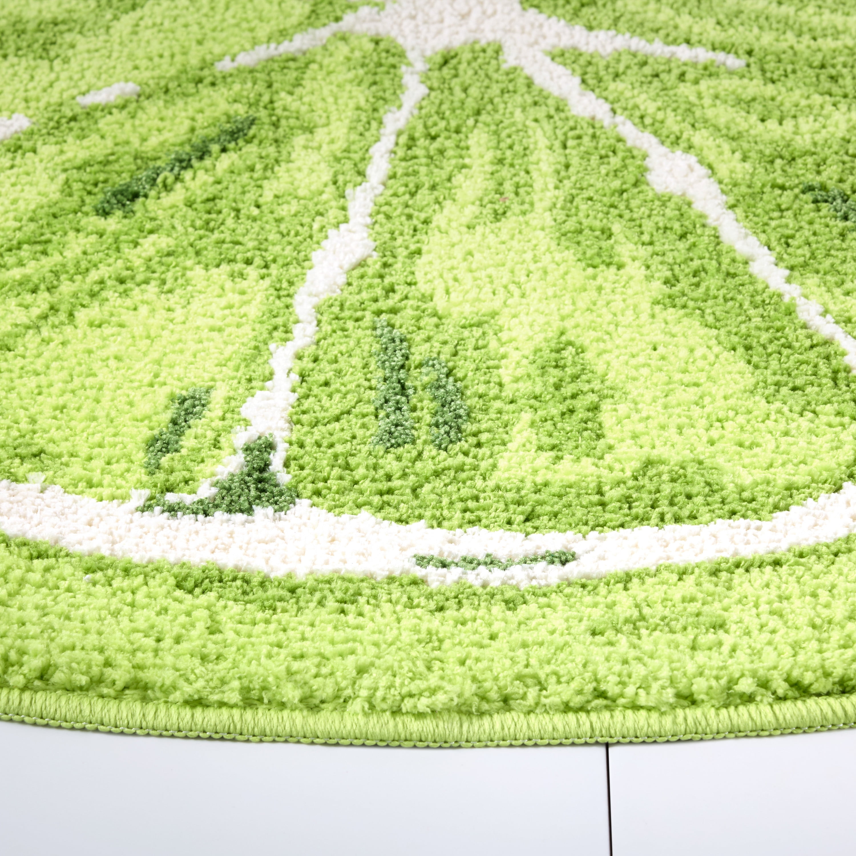 TOWN & COUNTRY PLAY Citrus Slice Lime Half Circle Shaped Bath Mat, Absorbent Tufted Floor Mat, Non-Slip Backing, Machine Washable, Green, 34.7"x18.1"