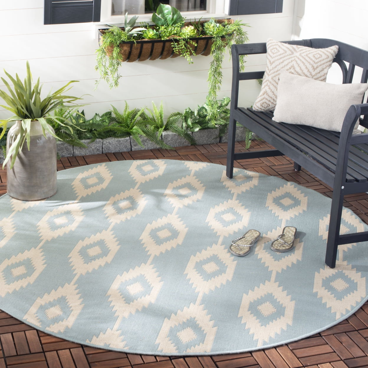 SAFAVIEH Beach House Vasiliki Geometric Indoor/Outdoor Area Rug, Cream/Aqua, 5'3" x 7'6"