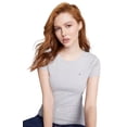 thumbnail image 3 of Camiseta Tommy Hilfiger Essential Favorite Flag Logo para mujer, 3 of 5