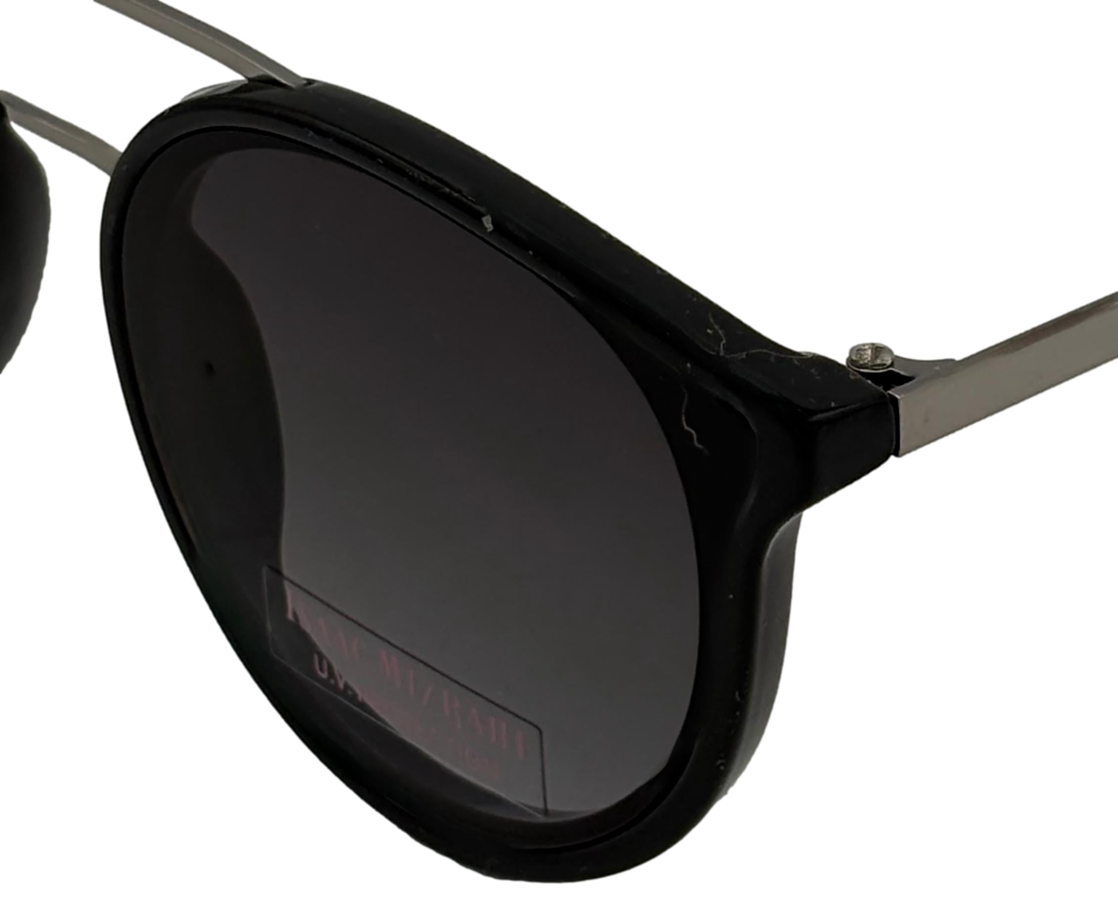 Isaac Mizrahi Womens Round Black Plastic Sunglass. IM31261 BK