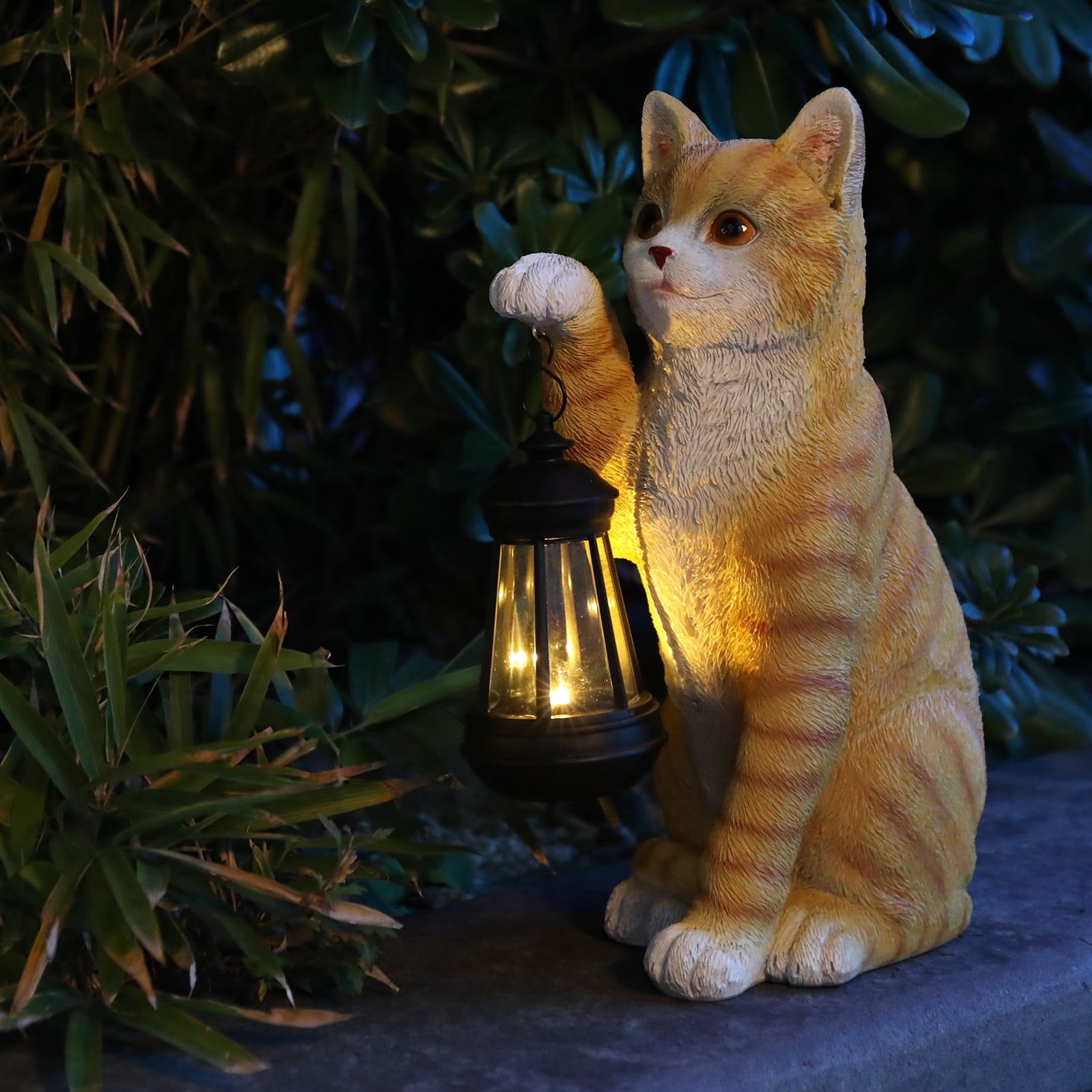 Outdoor Statue,Orange Tabby Cat Garden Statue with Solar Lantern – Lifelike Resin Decor for Patio, Lawn & Outdoor Spaces