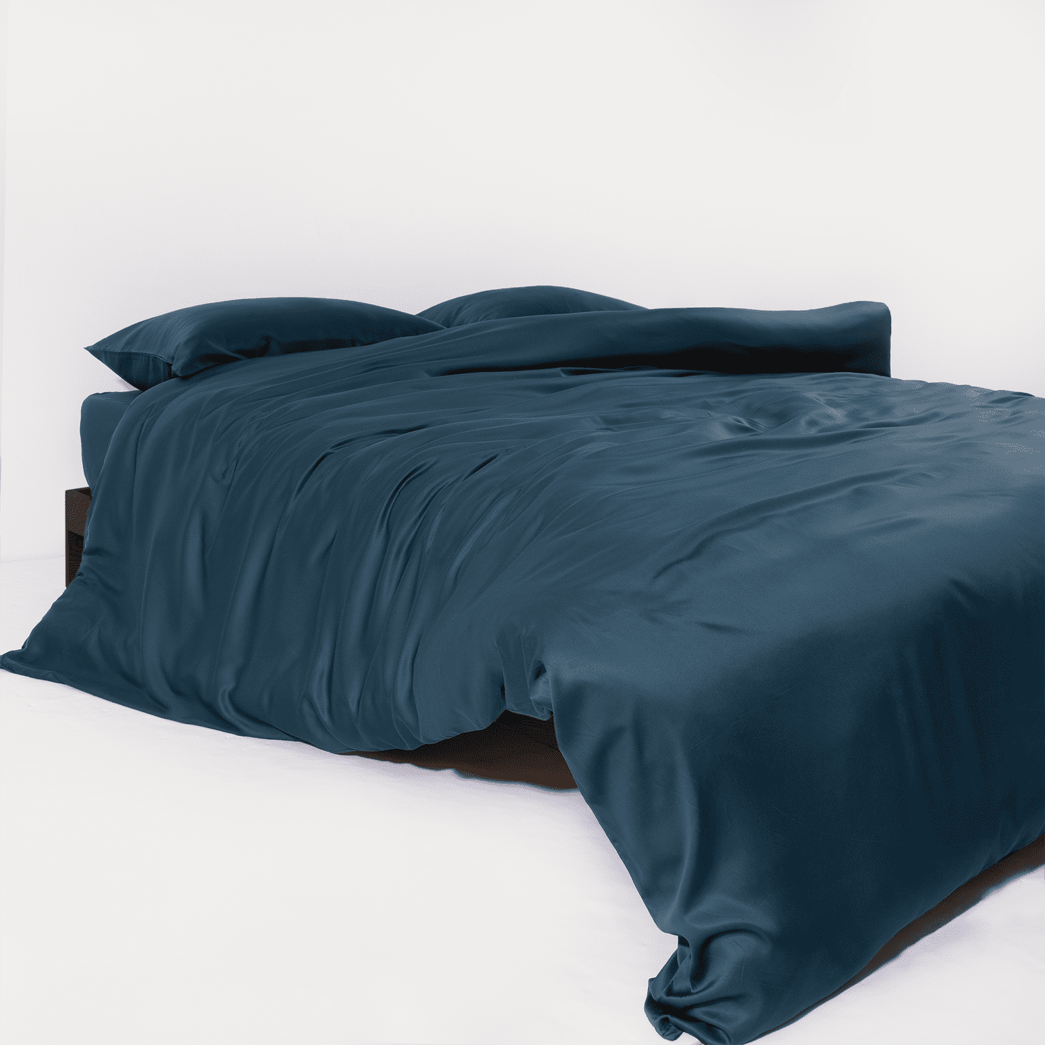 FURRFREE Bamboo Duvet Cover - Pet Hair Repellent for Dogs/Cats Family
