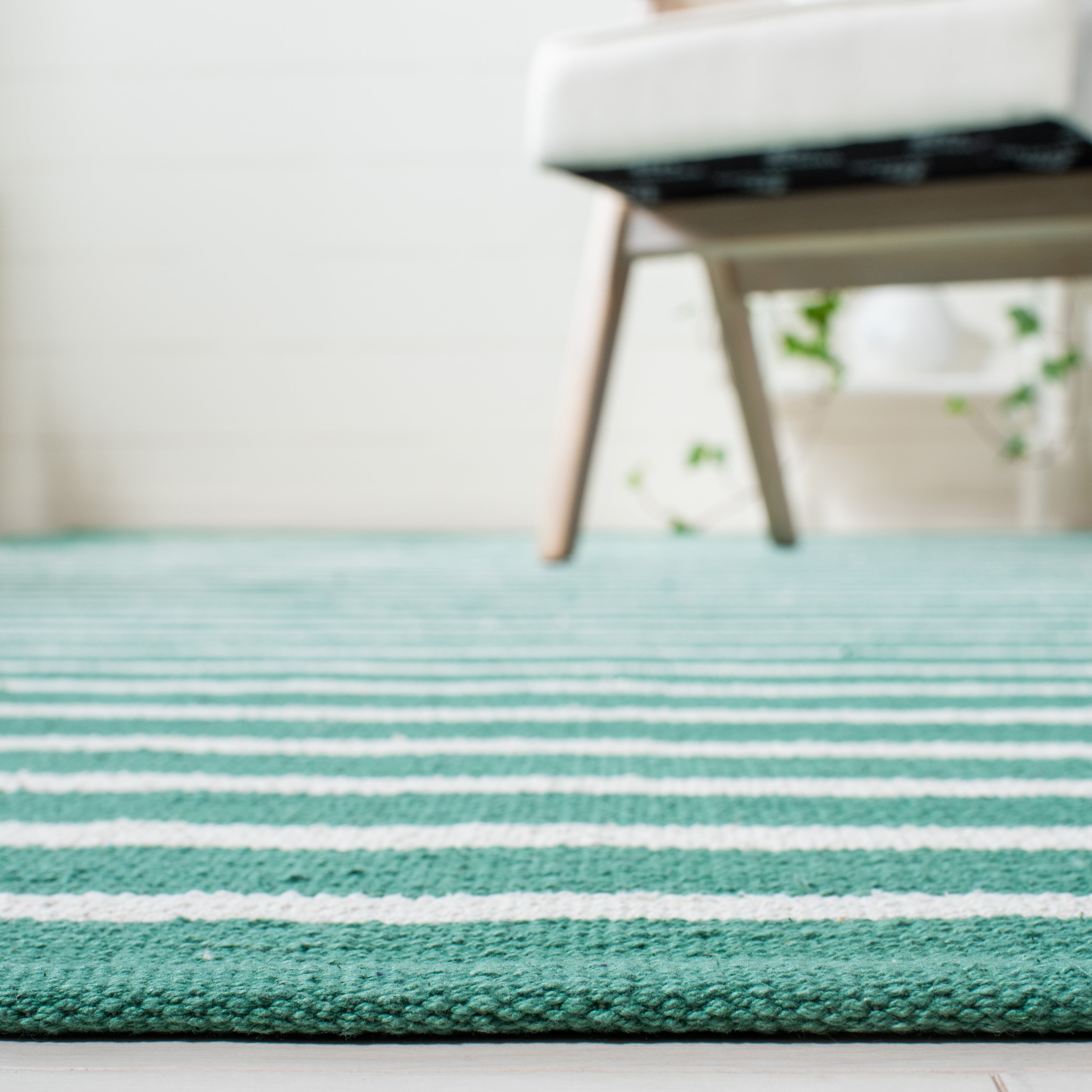 SAFAVIEH Montauk Amadine Striped Cotton Area Rug, Dark Green/Ivory, 9' x 12'