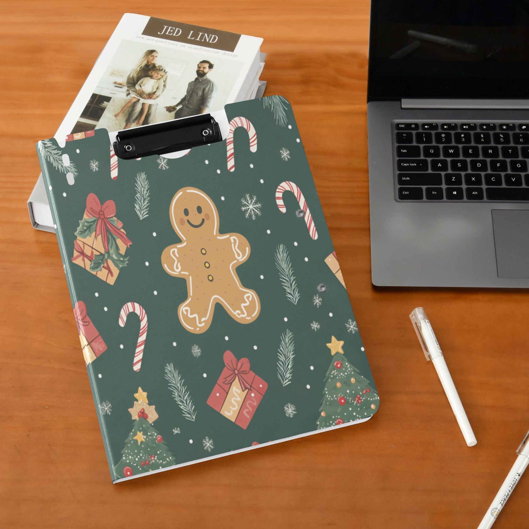 FORMRS A4 Clipboard Folder with Pen Holder Horizontal Foldable School Office Binder, Brown Christmas Gingerbread