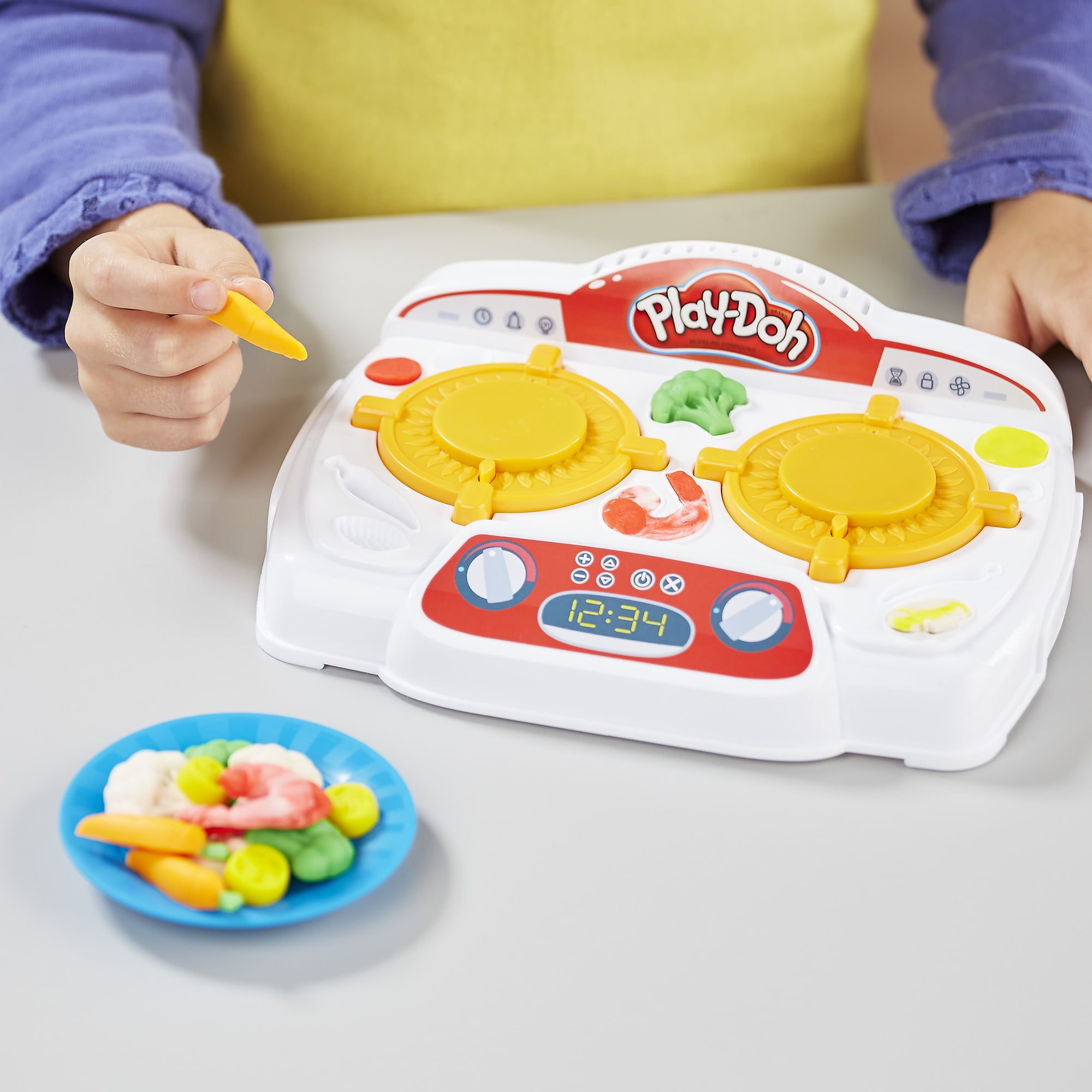 Play-Doh Kitchen Creations Sizzlin' Stovetop - Shop Dress Up