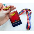 thumbnail image 4 of Cordón plateado Buffalo DC Comics Wonder Woman con soporte para tarjetas, 4 of 8