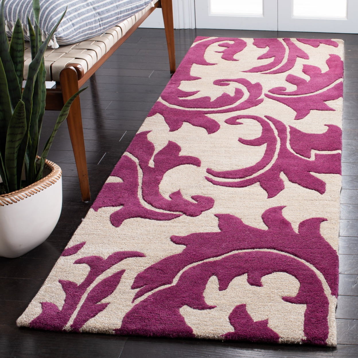 SAFAVIEH Soho Blair Floral Wool Area Rug, Purple/Beige, 5' x 8'