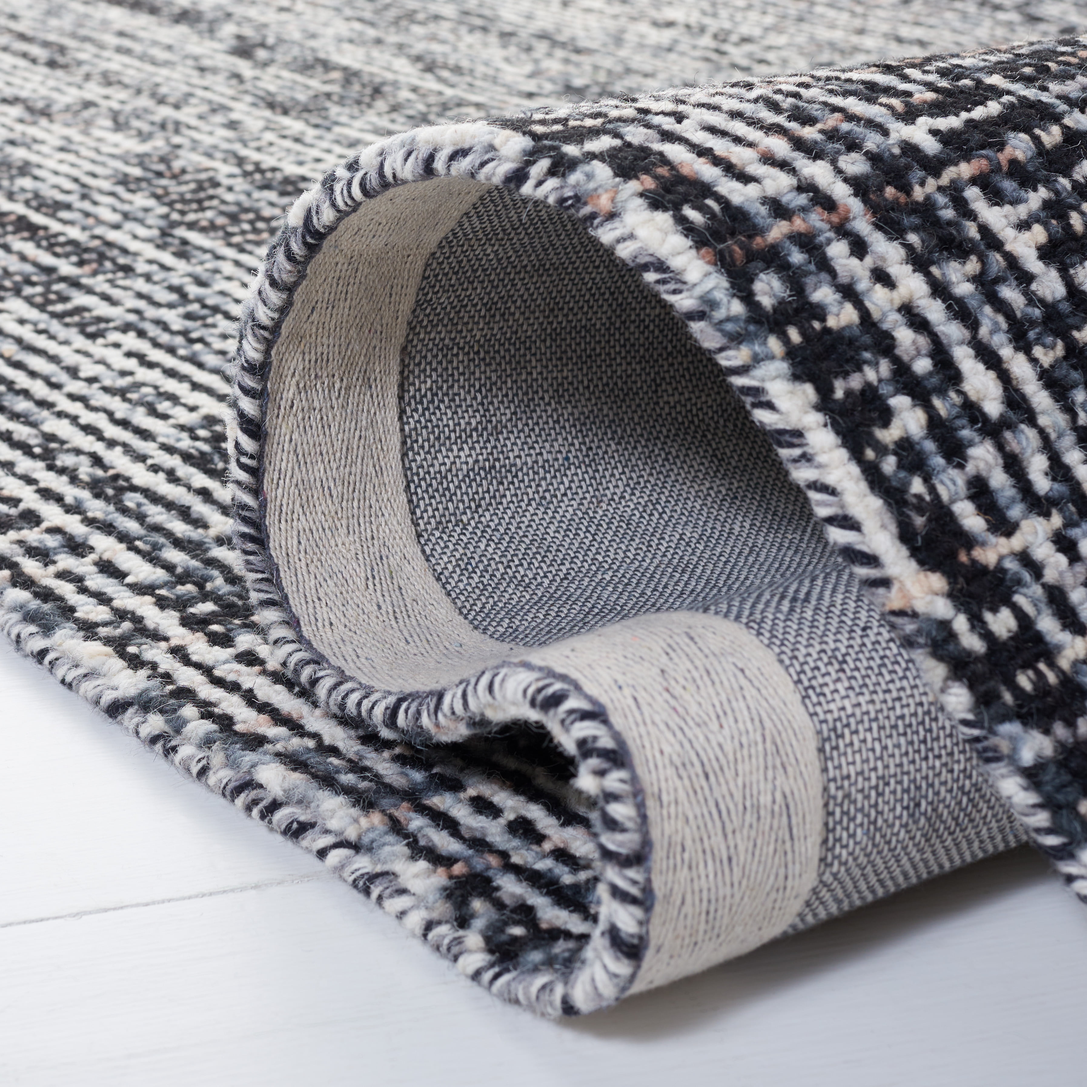 Safavieh Abstract Delia Distressed Wool Area Rug, Black/Gray, 3' x 5'