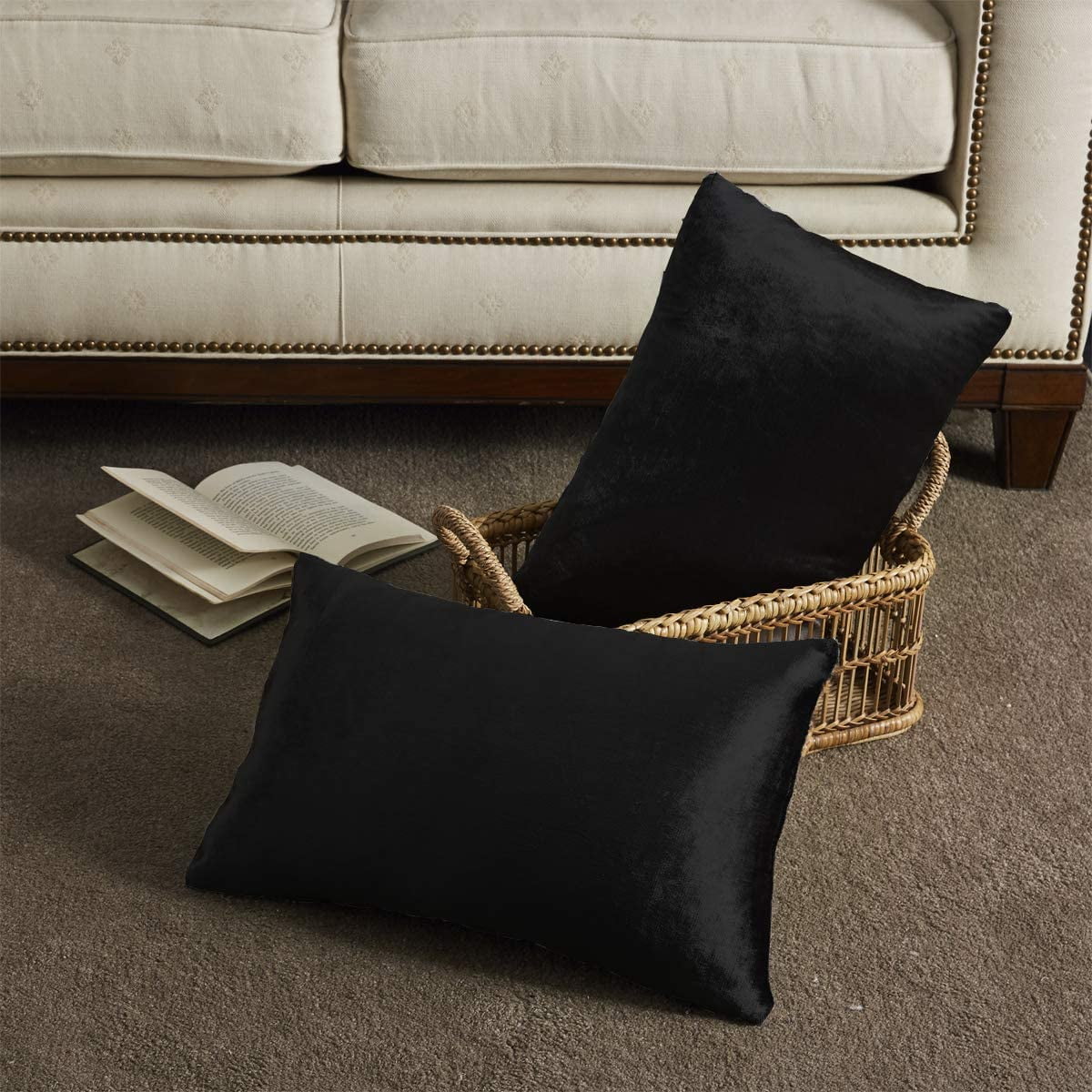 Black velvet pillow cover 2025