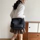 thumbnail image 5 of Bolso Bandolera para Estudiantes Universitarios 2025 | Mochila Informal Ligera de Nailon Impermeable | Correa Ajustable | Estilo Harajuku Japonés | Organizador de Gran Capacidad para Uso Diario, Viaj, 5 of 6