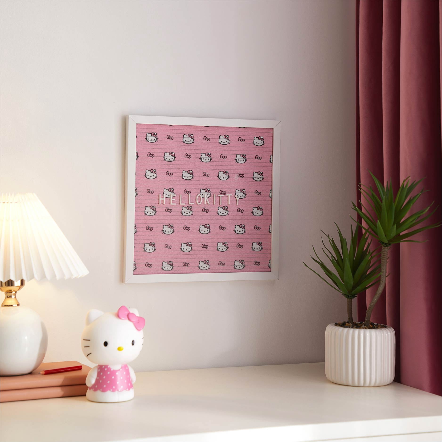 Hello Kitty Kids and Teens 12" x 12" Pink Letter Board