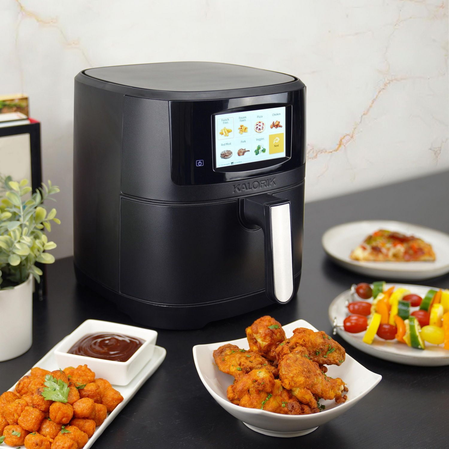 Friteuse à air Kalorik® VIVID SELECT 5 pintes avec écran couleur, en noir (AFK5QTFT1B43)