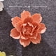 thumbnail image 3 of Wosthever Flores de cerámica, flor tridimensional, artesanías para colgar en la pared, sala de estar, arte de negocios, decoración, Mural de Decoración del hogar Naranja Medio, 3 of 6