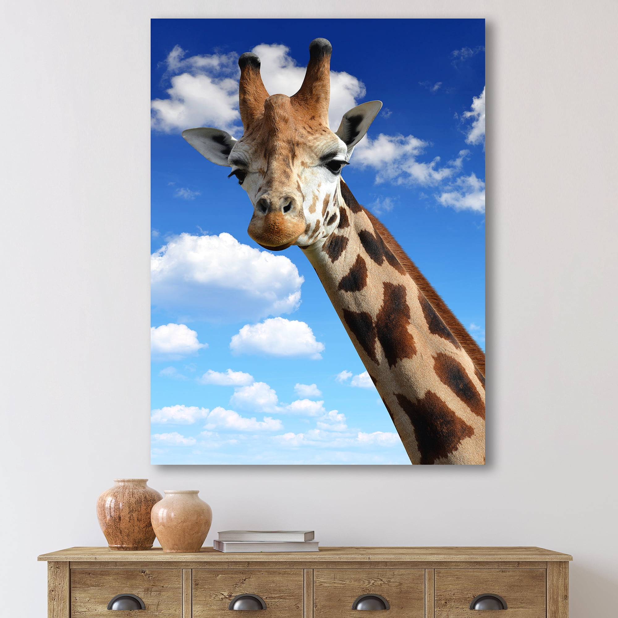 Designart ' A Giraffe On A Blue Sky Portrait ' Farmhouse Canvas Wall Art Print