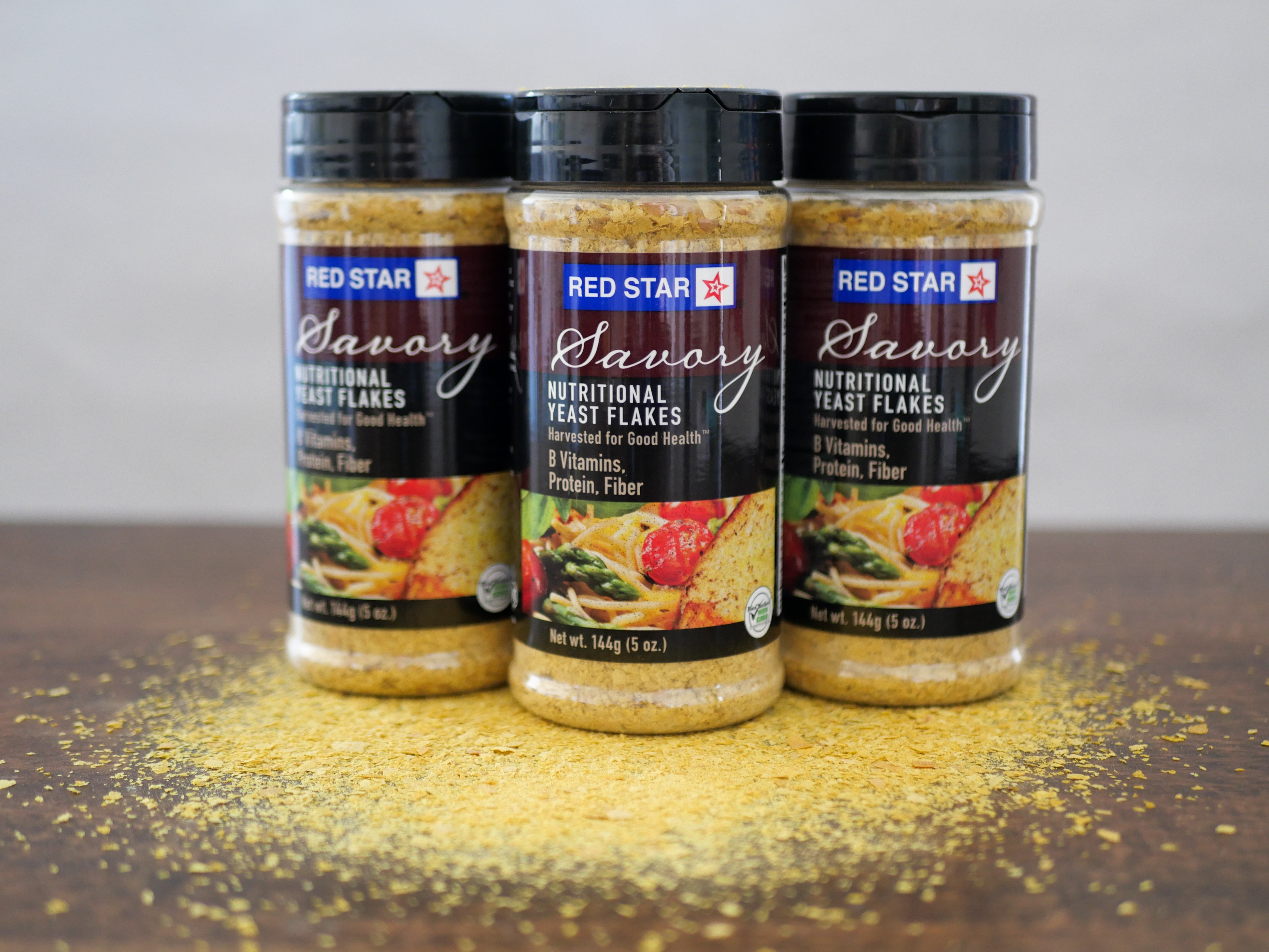 (6 pack) Red Star Savory Nutritional Yeast Flakes, 5 oz Shaker, Contains Soy