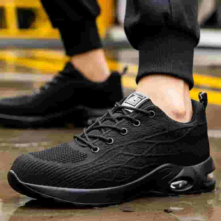 2025超人気 Steel Toe Shoes for Men Women Lightweight Breathable Working Shoes