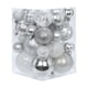 thumbnail image 1 of 36 colgantes decorativos irrompibles para árbol de Navidad. Blanco plateado, 1 of 9