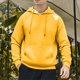 thumbnail image 1 of Sudadera con capucha para hombre, estilo informal, con capucha, color liso, mangas largas en los hombros, blusa de poliéster., 1 of 5