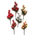 thumbnail image 4 of Paquete de 8 unidades de bayas falsas, plantas, flores, estambres artificiales, bayas, paquete de bricolaje, caja de regalo para Navidad, bodas, coronas decorativas, 4 of 5