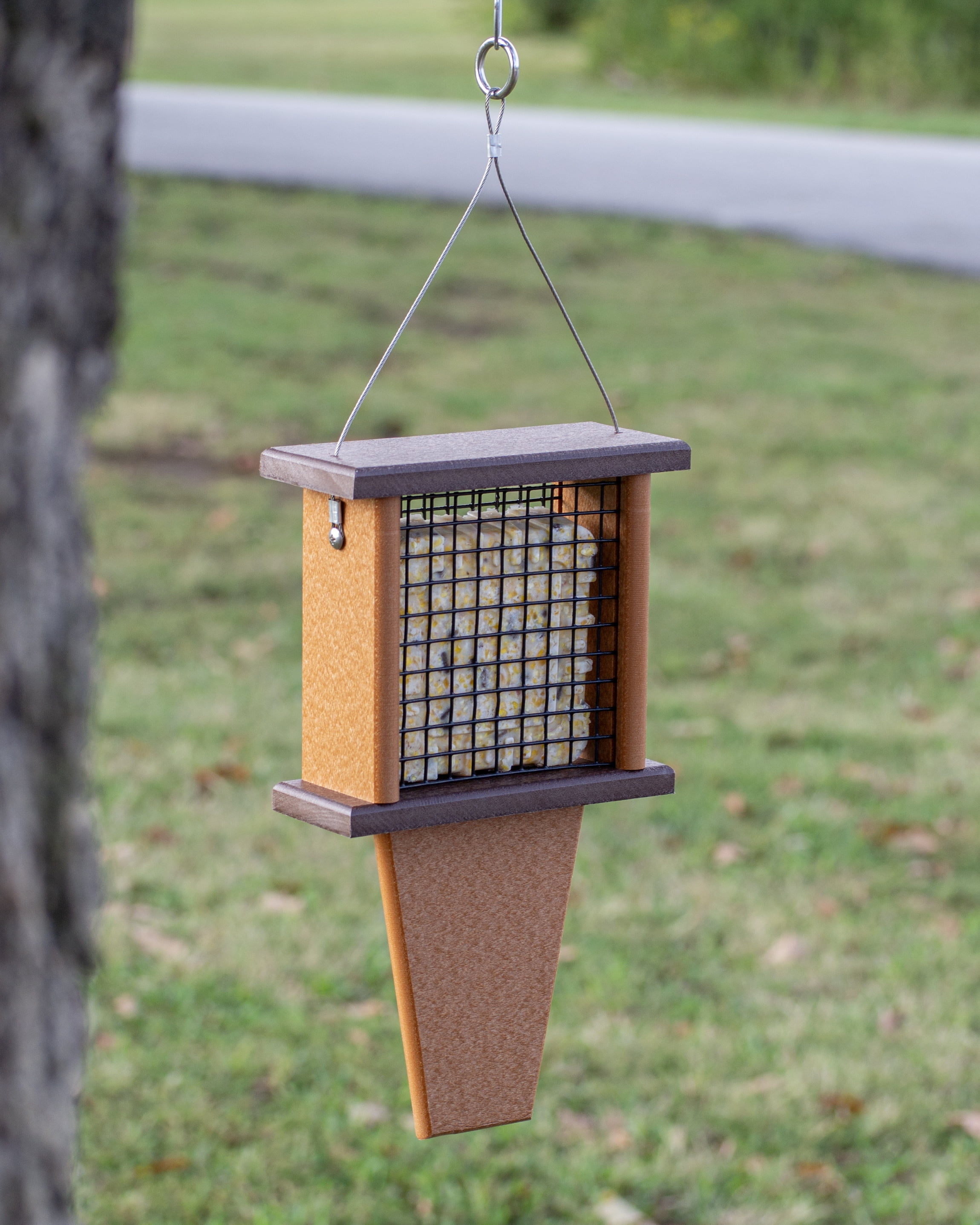Outdoor Leisure Products Traditional Plastic Bird Feeder with Tail Prop in Brown