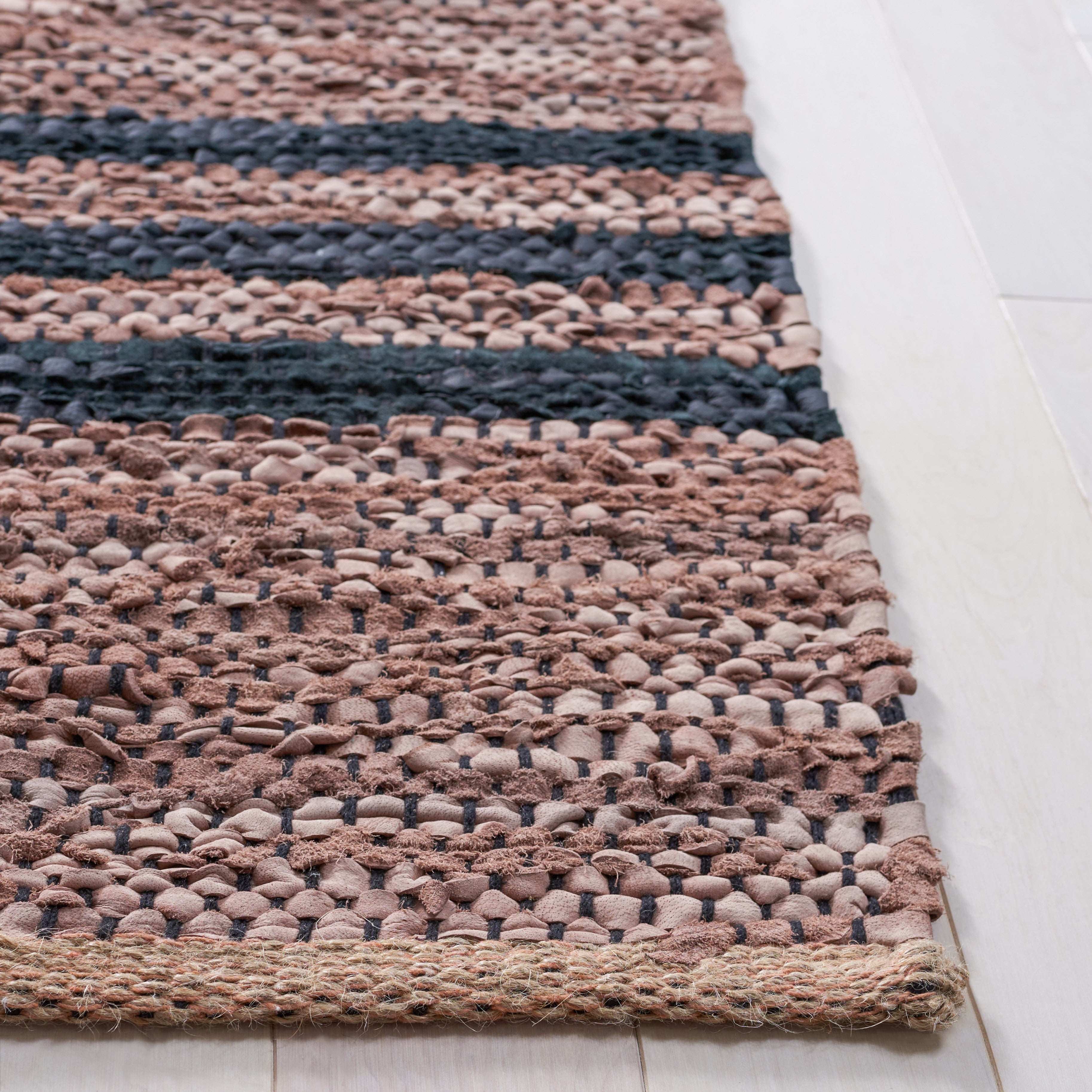 SAFAVIEH Vintage Leather Grace Striped Area Rug, Brown/Black, 8' x 10'