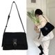 thumbnail image 5 of Bolso de hombro de terciopelo para mujer, bandolera mensajero Retro informal suave y transpirable para fiesta de trabajo diario, tamaño libre negro, 5 of 12