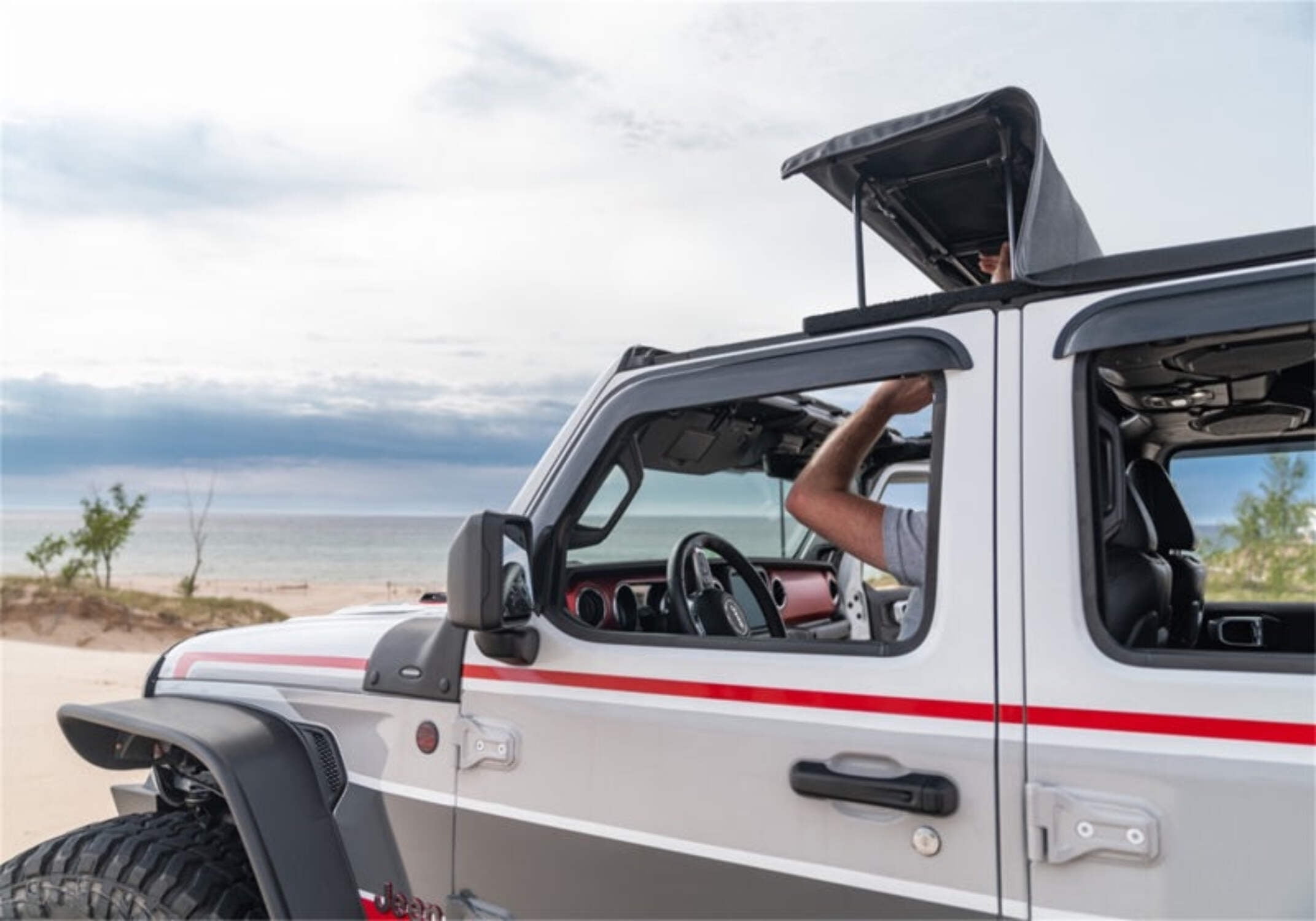 Rampage by RealTruck Trailview Fastback Soft Top for Jeep