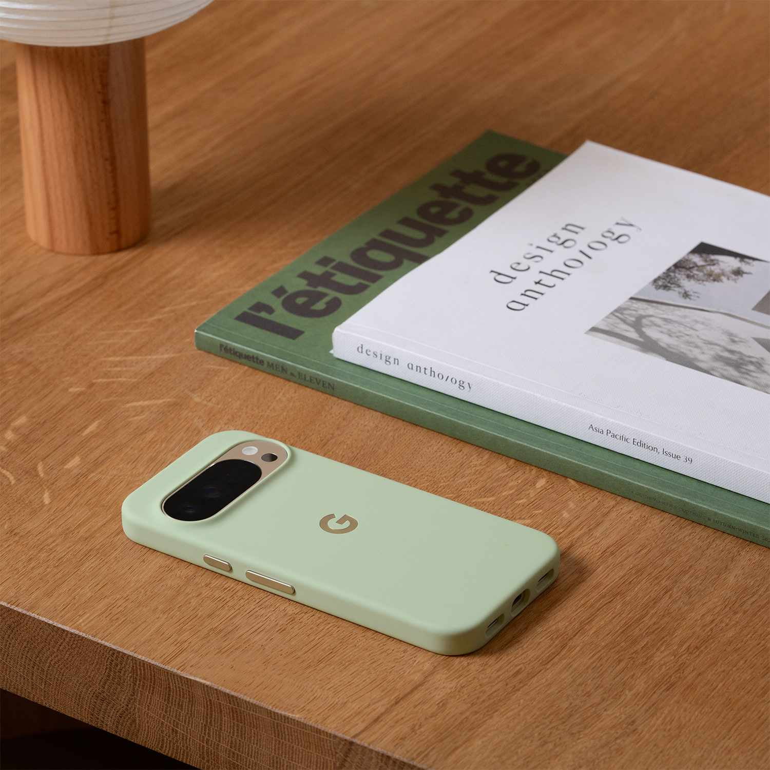 Google Étui en Silicone avec Magnets Jade (Vert) pour Google Pixel 10/10 Pro
