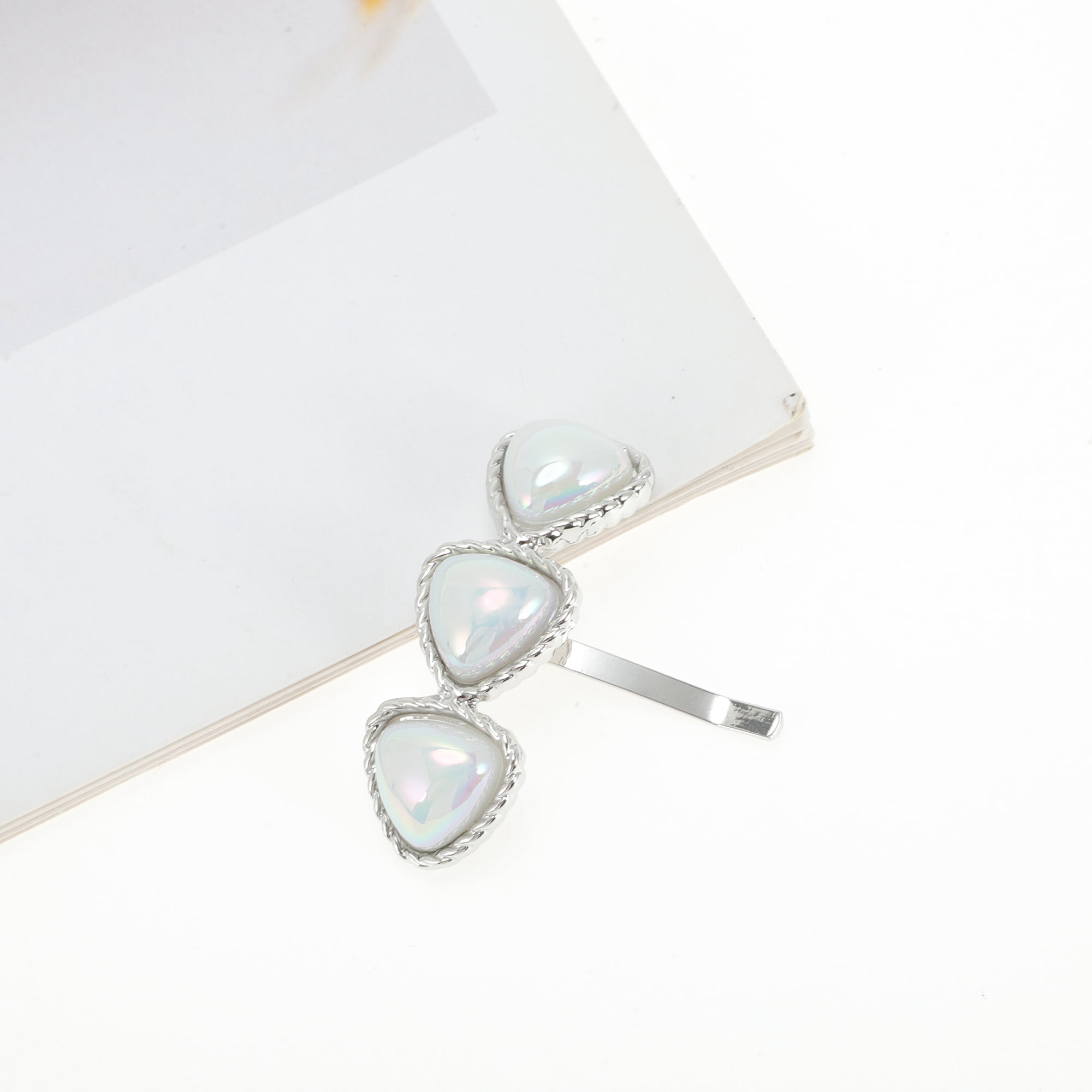 Unique Bargains Stylish Three Heart Ponytail Buckle Hair Clip 1 Pc Silver Tone Beige