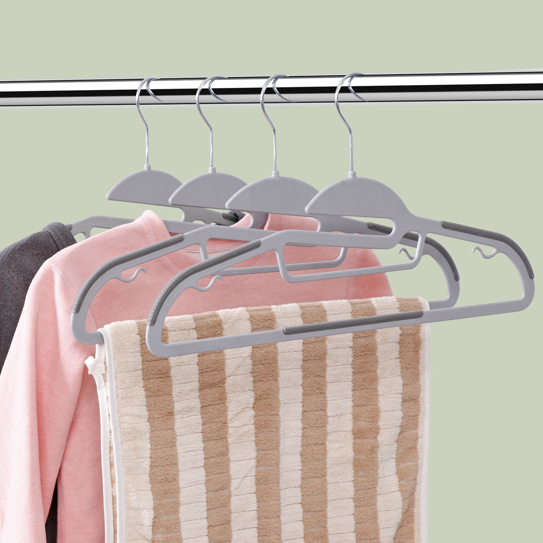 ZENY Heavy Duty Plastic Hangers 50 Pack with Non-Slip Design 360° Swivel Hook