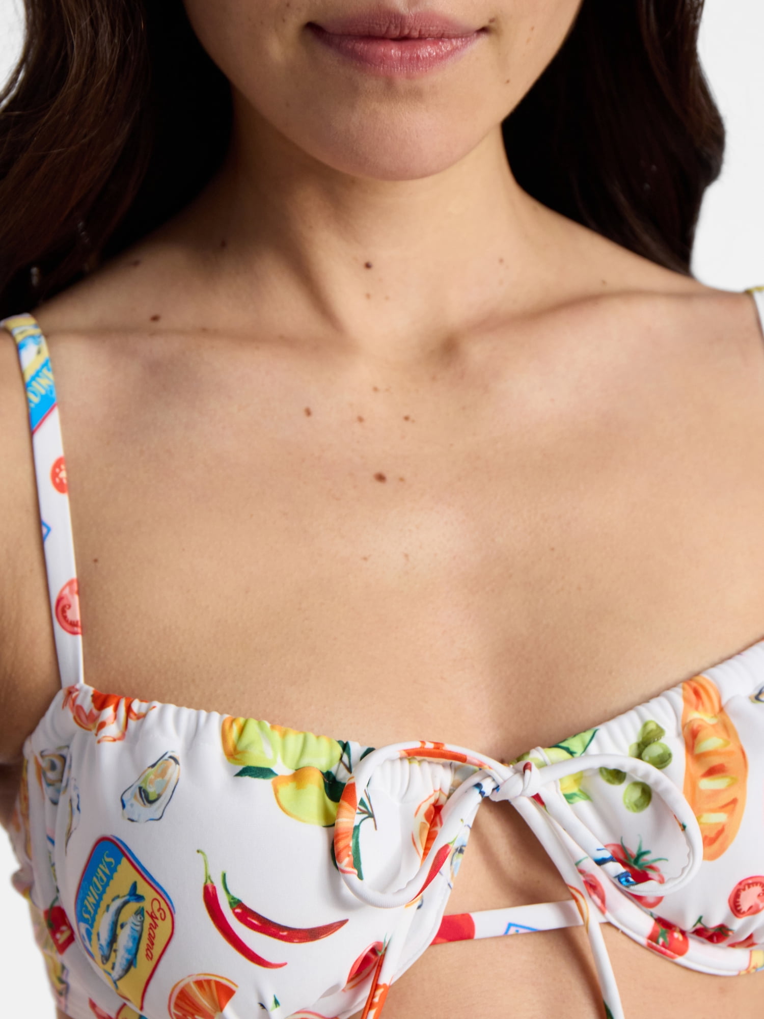 No Boundaries Kitschy Printed Underwire Bikini Top, Women’s