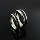 thumbnail image 4 of Banda De Acero Inoxidable Para Hombres Con Anillo De Confort Con Tira Negra Tamaño 10, 4 of 6