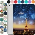 thumbnail image 1 of iPad Mini 3 2014 Mini 2 2013 Mini 1 2012 7.9 Pouces [ Mini 3rd 2nd 1st ] Gen A1599 A1489 A1432 MH3F2LL/A MH3G2LL/A MH3E2LL/A Étui à Rabat Triple Imprimé avec Support Ajustable Dos en TPU à Dissipation de Chaleur - Nuit à Paris, 1 of 6