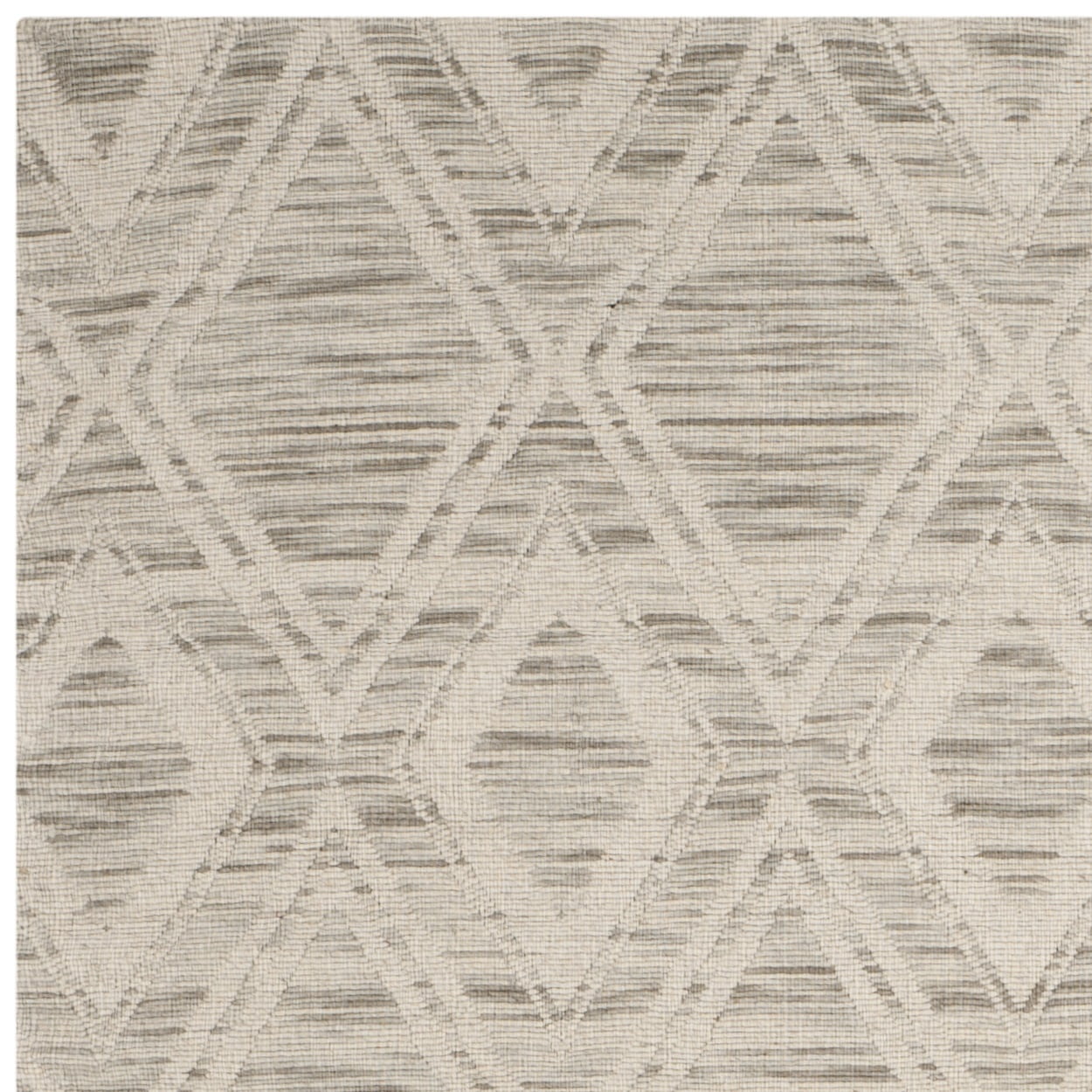 SAFAVIEH Marbella Alicia Geometric Diamonds Wool Area Rug, Light Brown/Ivory, 6' Square