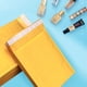 thumbnail image 3 of Injueey Bolsa de embalaje ligera y a prueba de roturas, 20 pack/lote, para todas las necesidades de envío, burbuja protectora Almacenamiento y organización del hogar, 3 of 6