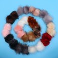 thumbnail image 4 of Pom de piel de zorro simulada esponjosa 30pcs con llavero de goma llavero mochila colgante decoración Pom artificial (10 cm), 4 of 7