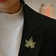 thumbnail image 5 of Broche de flores verdes | Diseño de colgante 2 en 1 | Acento perlado | Material de aleación | Caja de regalo incluida | Elegante accesorio para el Día de la Madre, días festivos y eventos especiales, 5 of 6