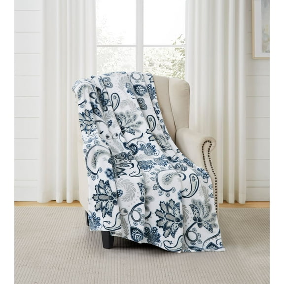 Serafina Home Throw Blanket: Velvety Soft, Durable Fleece Accent for Bed or Couch (Navy Damask and Paisley, 50 x 70 inches)
