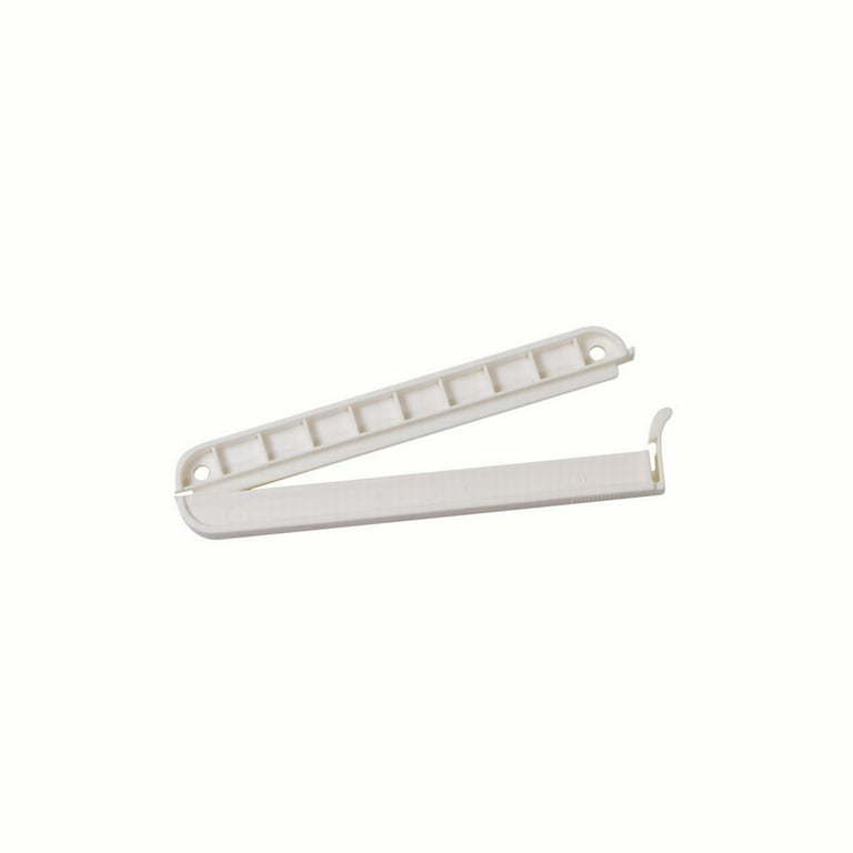 CanDo Exercise Band Klip, medium 3-1/2 CanDo Exercise Band Klip, medium 3-1/2