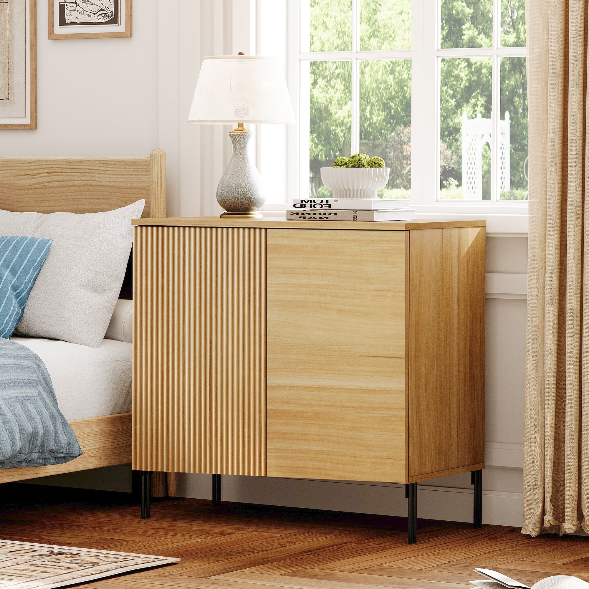 Modern Minimalist Wood Nightstand with Doors ,31.5" Large End Table,Reeded Design Bedside Table for Bedroom, Living Room,Entryway