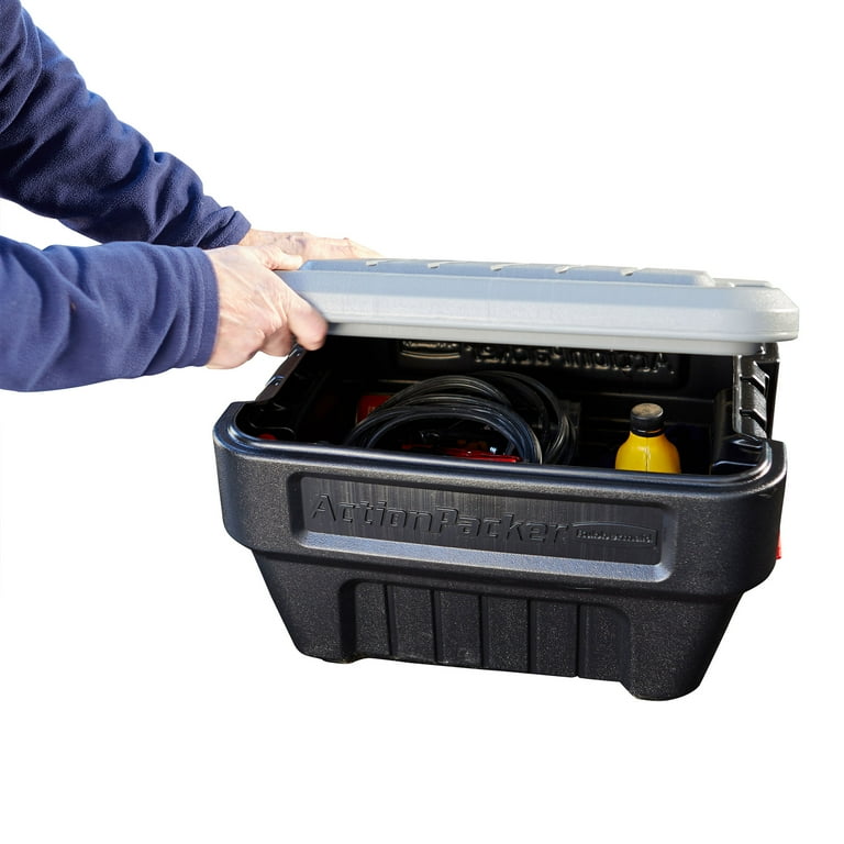 Rubbermaid Heavy Duty 8 Gallon Totes with Lids, Tough