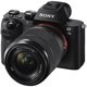 thumbnail image 2 of Cámara sin espejo Sony Alpha a7 II con lente FE 28-70 mm f/3.5-5.6 OSS ILCE7M2K/B con bolsa blanda, batería adicional, tarjeta de memoria de 64 GB, lector de tarjetas y accesorios esenciales Sony ILCE7M2K/B, 2 of 6