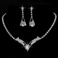 thumbnail image 4 of Conjunto de joyas para Dama de honor Yashi con aretes de cristal y collar de Moda, 4 of 5