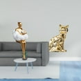 thumbnail image 2 of Escultura de arte abstracto de resina de chica estética con gato, adorno artesanal para oficina y decoración de chimenea., 2 of 8