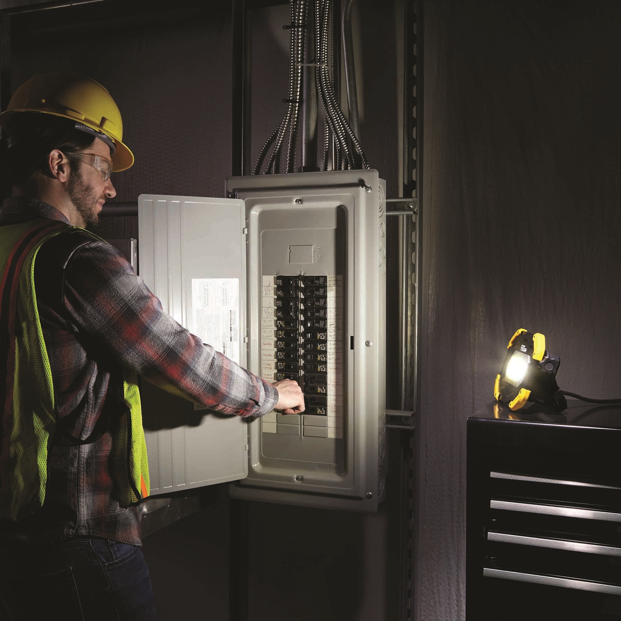 Hyper Tough 2500-Lumen LED Corded Work Light, Yellow, Black, 7049