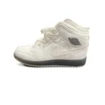 thumbnail image 1 of Ni - ke Ni - ke Air Jordan 1 Retro Cinco De Mayo Mens White 2009 327048-107 6.5y 7.5w, 1 of 5