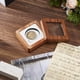 thumbnail image 4 of Estuche de madera para guardar monedas individuales, con ranura de terciopelo beige de 40 mm y ventana acrílica transparente., 4 of 6